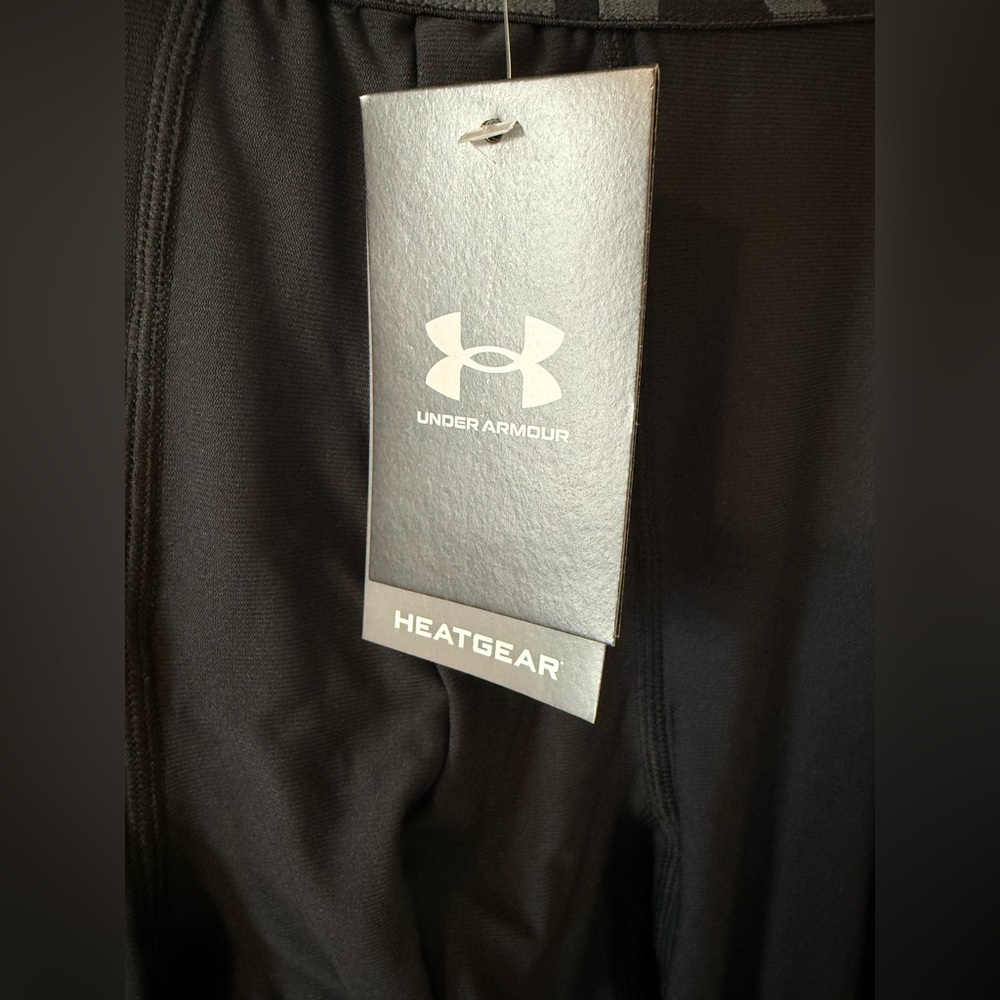 Under Armour Compression HeatGear Shirt and Pants - Picture 9 of 11